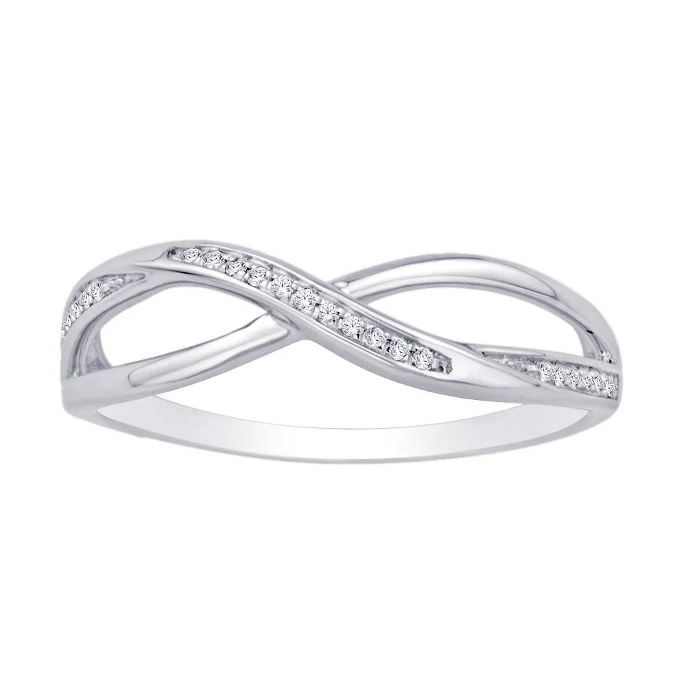 10K White Gold 1/20 Ct.Tw. Diamond Fashion Ring