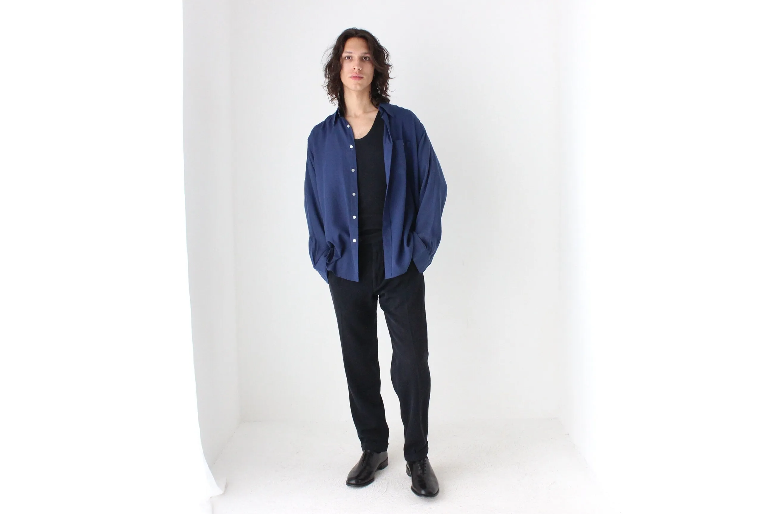 90s Textured Pure Silk Relaxed Shirt in Navy