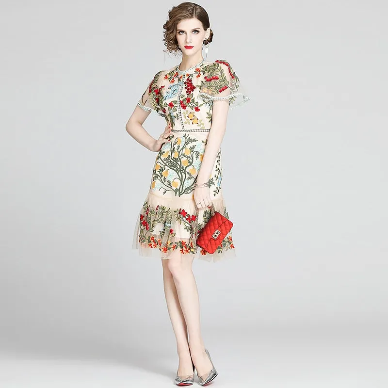 Boho Vintage Party Dress - Mini Dress Embroidered Arabella Rose in White Apricot