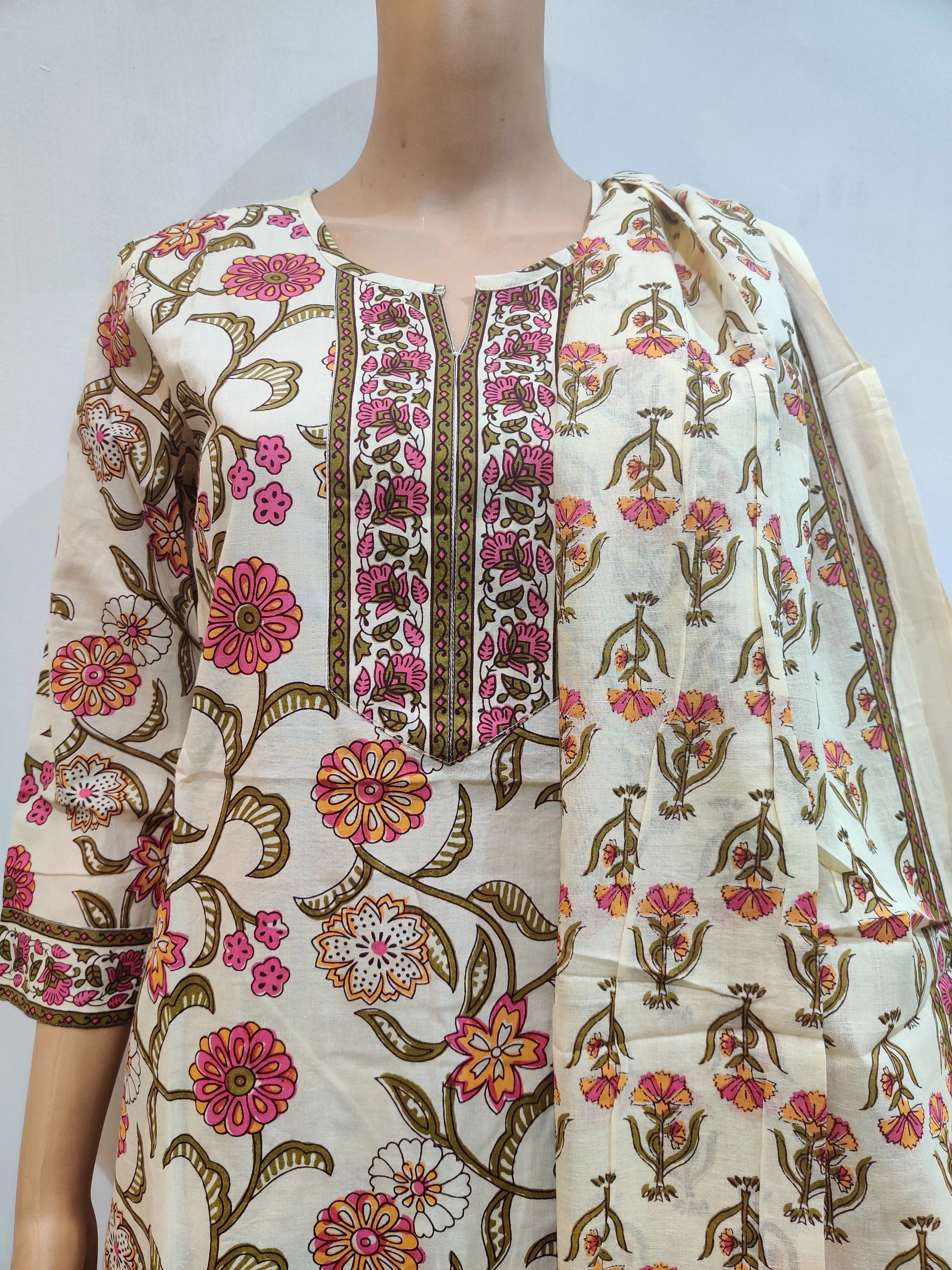 Hyssop Kurta pant dupatta set